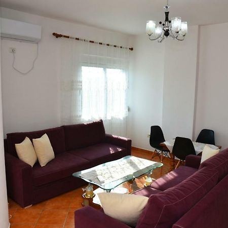 Gzim'S Apartment Дуррес Екстер'єр фото